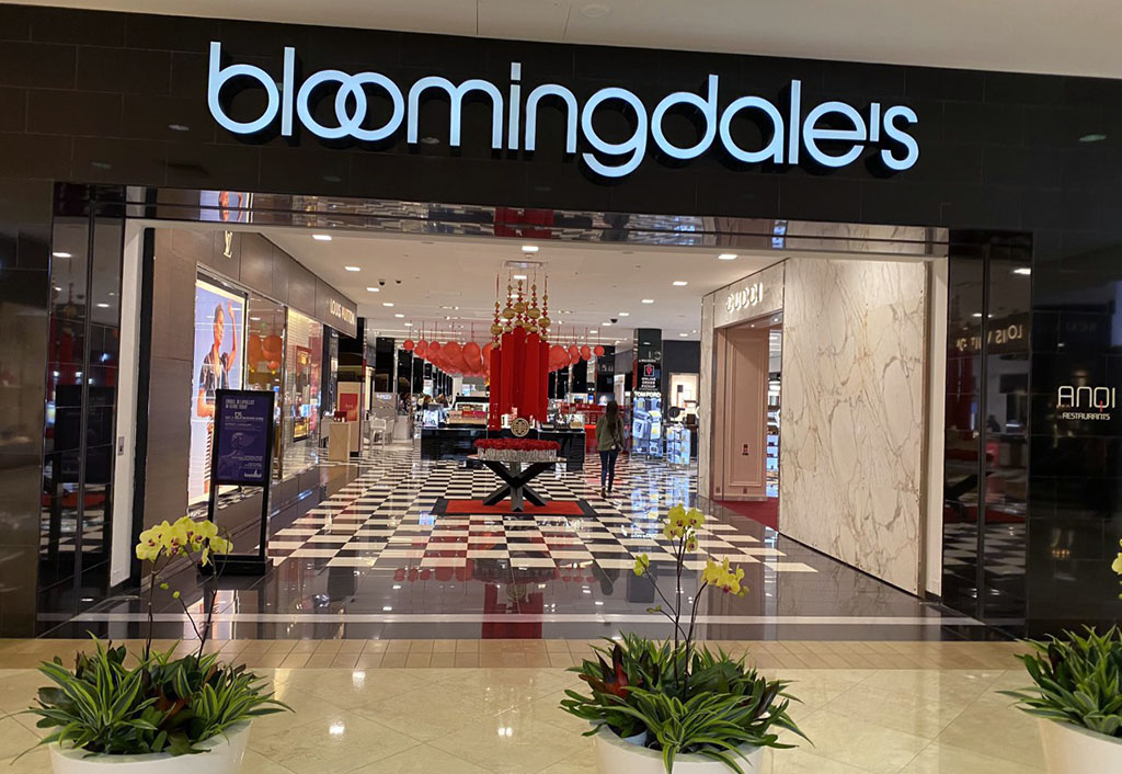 Bloomingdale's Storefront