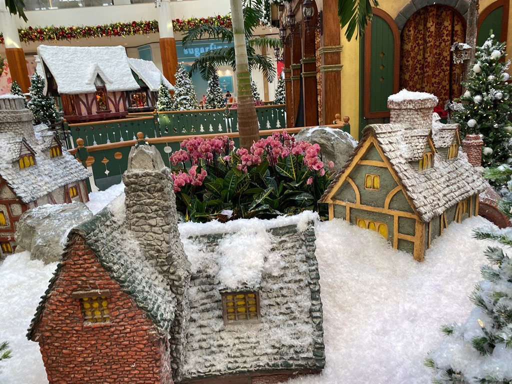 South Coast Plaza Santa’s Village