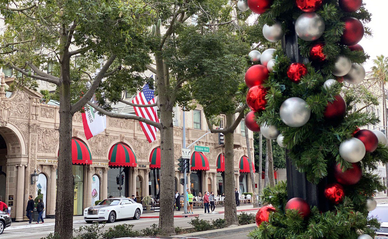 Christmas on Wilshire Boulevard