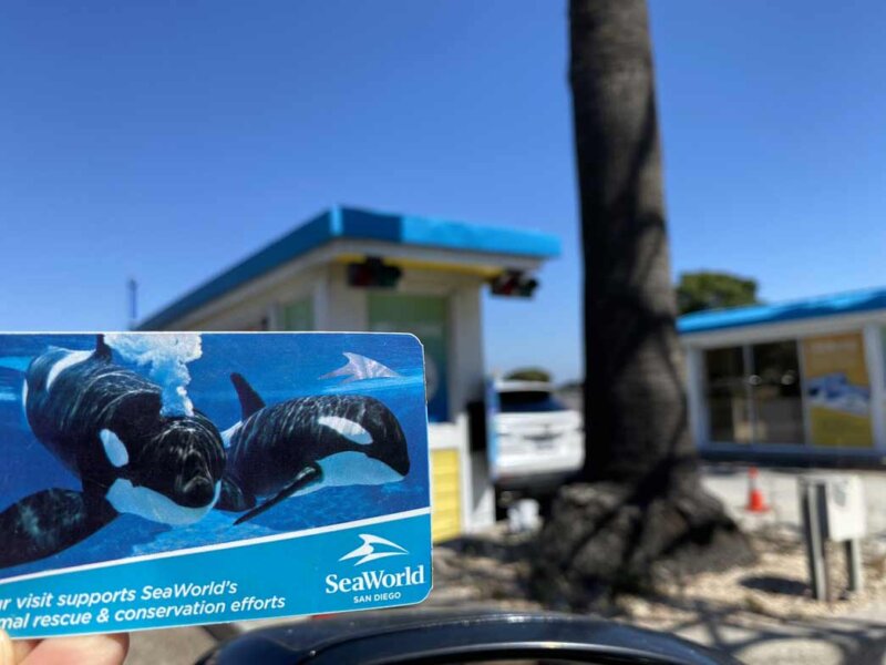 Spooktacular SeaWorld San Diego SuperMall