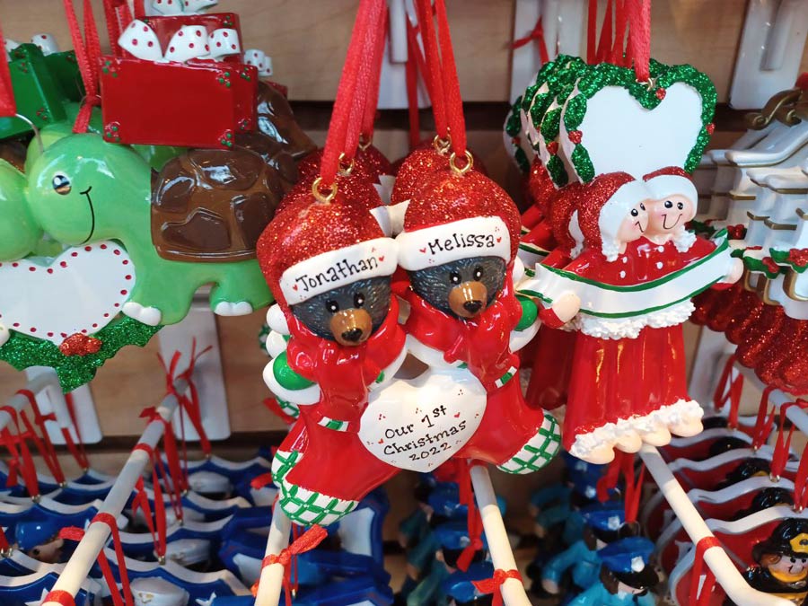 Personalized Christmas Ornaments: Where to Buy Them