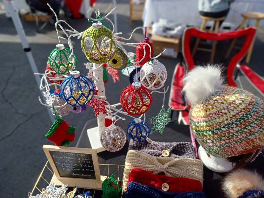 handknit Christmas ornaments