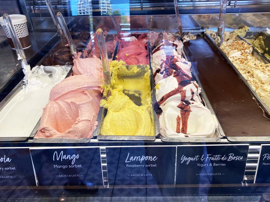 Bacio di Latte flavors