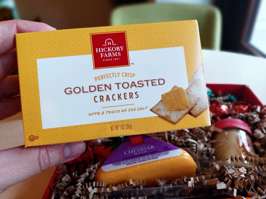 Hickory Farms Golden Toasted Crackers