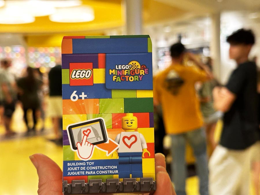 LEGO Minifigure small box