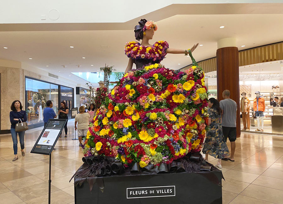 Floral Mexico Mannequin