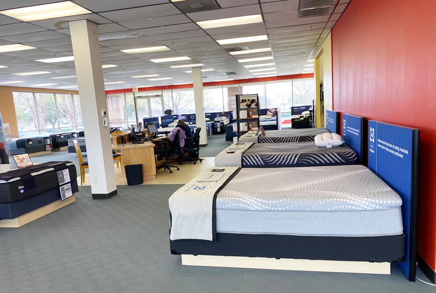 Mattress Firm Store 
Showroom