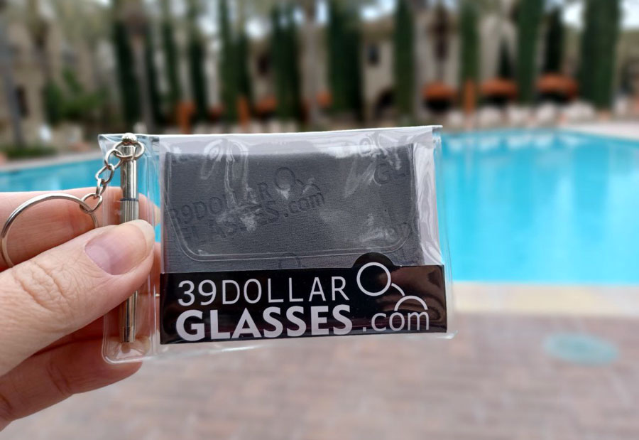 39DollarGlasses.com Keychain