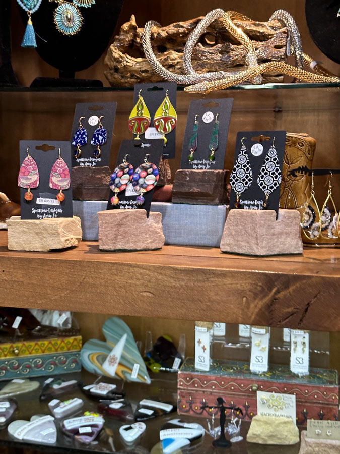 Jewelry and Souvenirs From Tucson Souvenir Shops