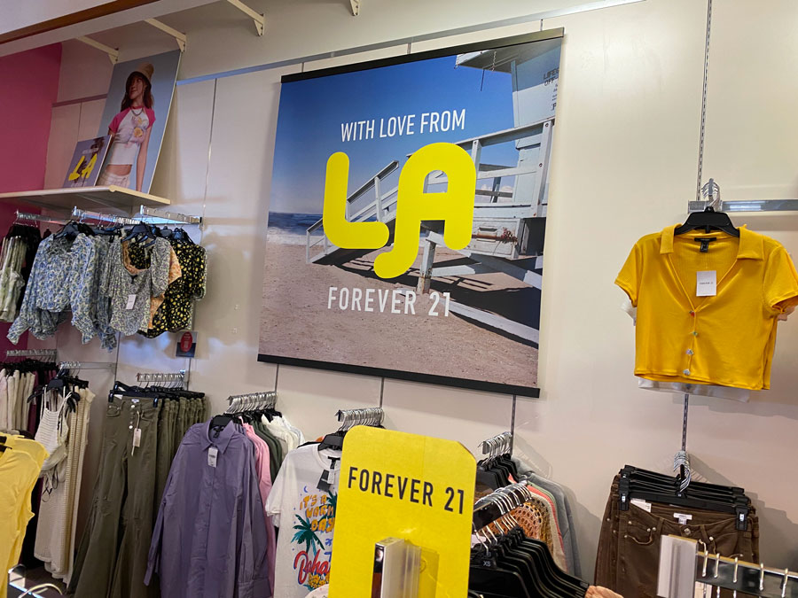 Forever 21 Pursues Big-Store Branding - WSJ