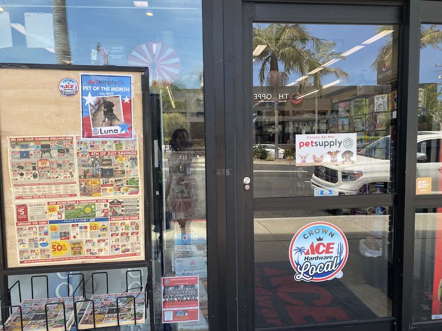 Two stores in one – a DIY paradise for humans and a pet utopia for furry friends! Explore Corona del Mar Pet Supply at Crown Ace Hardware.