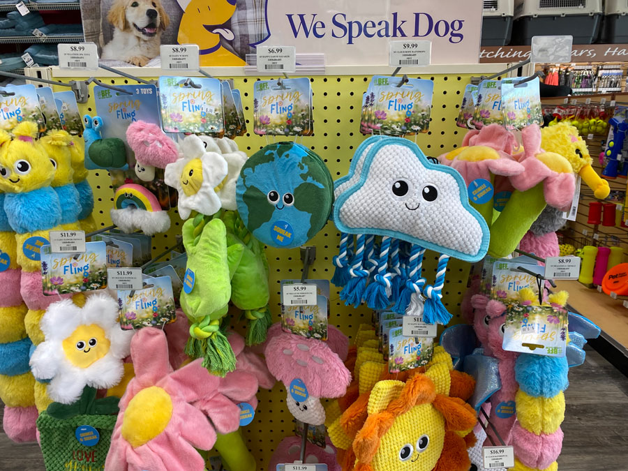 Playtime Fun: Explore Pet Supermarket's Exciting Pet Toys!