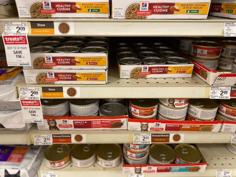 Delight your picky eater with the best wet food: Hill's Science Diet Adult Healthy Cuisine Roasted Chicken & Rice Canned Cat Food.