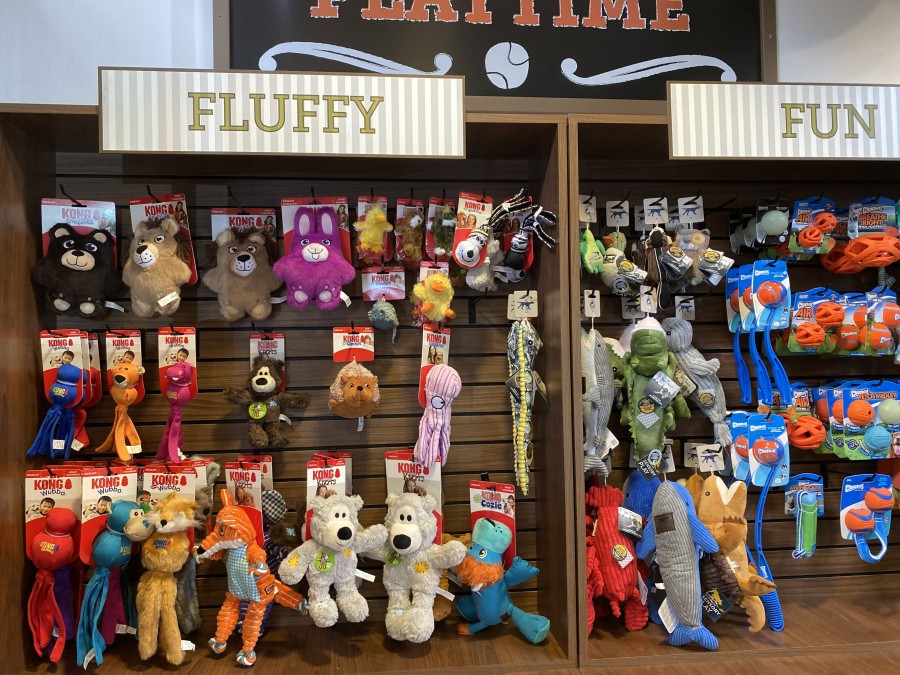Introducing Pet Wants: the ultimate source for fluffy and fun pet toys!