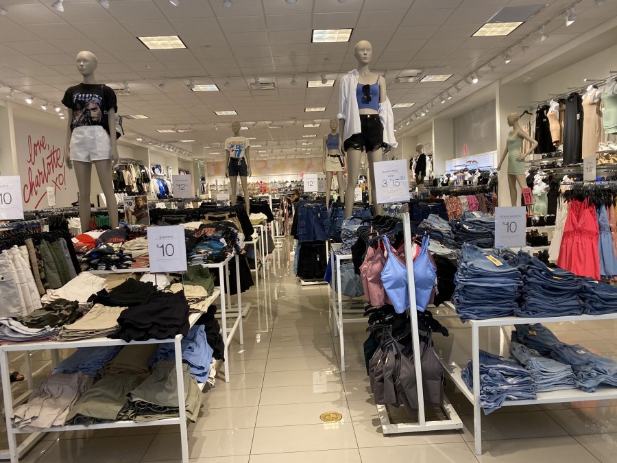 CONNETICUT! Charlotte Russe just opened at the SoNo Collections Walk in  Norwalk, CT!!! Charlotte Russe has the best looks and pieces to c