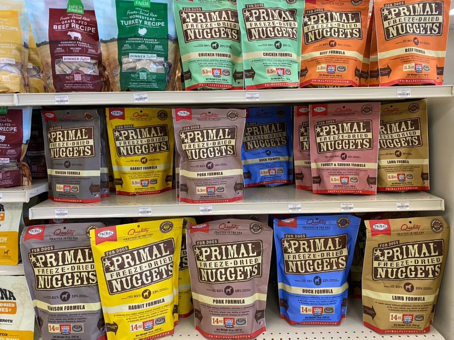 Discover top-quality pet food that fulfills the nutritional needs of your furry friends - only at Pet Supply.