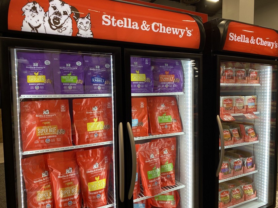 Discover the perfect location to purchase Stella & Chewy's pet foods