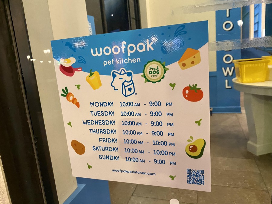 Introducing the convenient schedule for Woofpak Pet Restaurant!