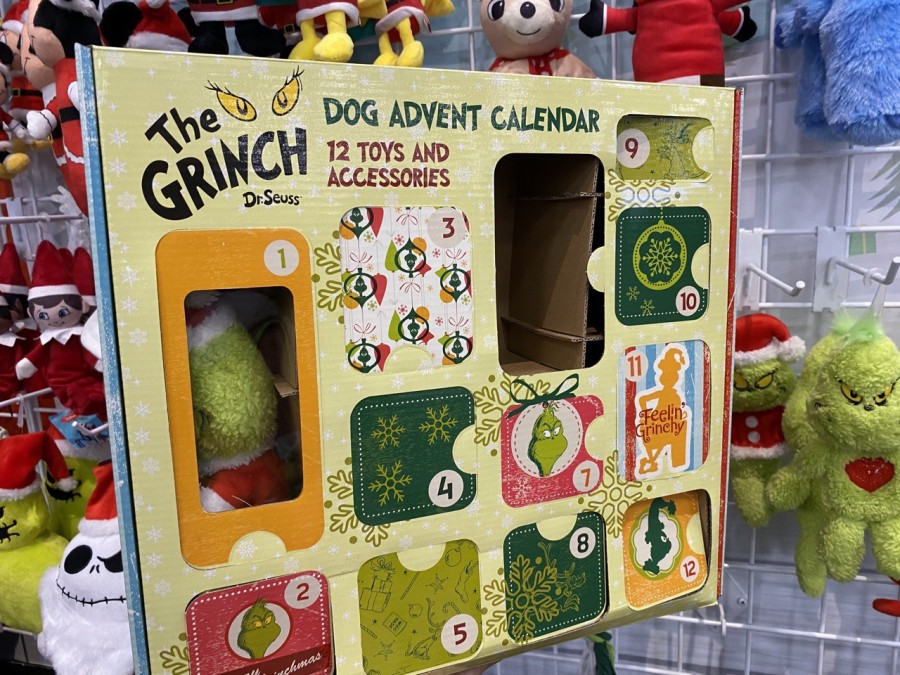Unleash the Grinch spirit with our Dog Advent Calendar! Each day brings a delightful surprise, from Grinch-themed tennis balls to cute plush toys and sturdy rope toys. Get your pup into the holiday spirit now!