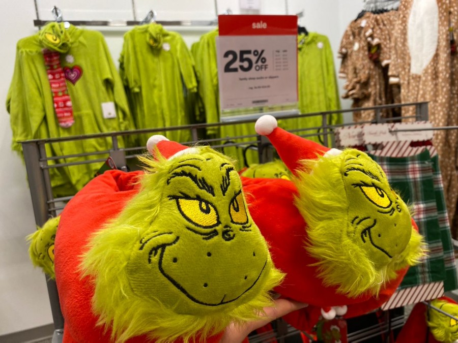 Celebrate Grinchmas with this Santa hat-wearing Grinch ornament.