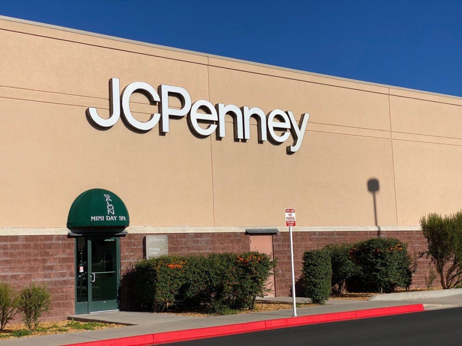 Uncover the contrasting qualities of retail powerhouses J.C. Penney and TJ Maxx