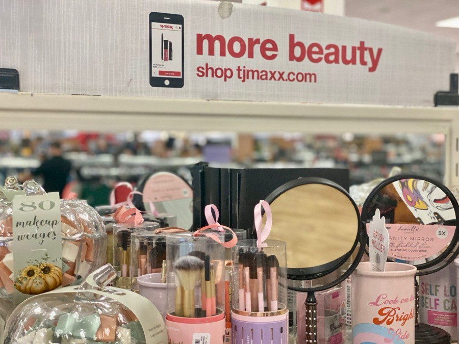 Discover affordable designer fashion and beauty merchandise at TJ Maxx.