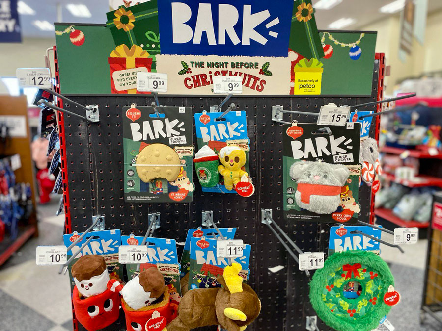 BarkBox Bliss: Tail-Wagging Holiday Gifts for Your Pup!