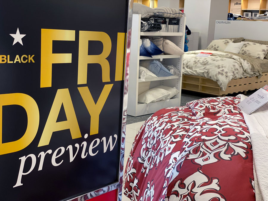 Gobble Up the Savings: Macy's Black Friday Deals Await!