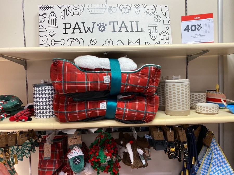 Treat your beloved pet to Paw & Tail's amazing Holiday Collection!