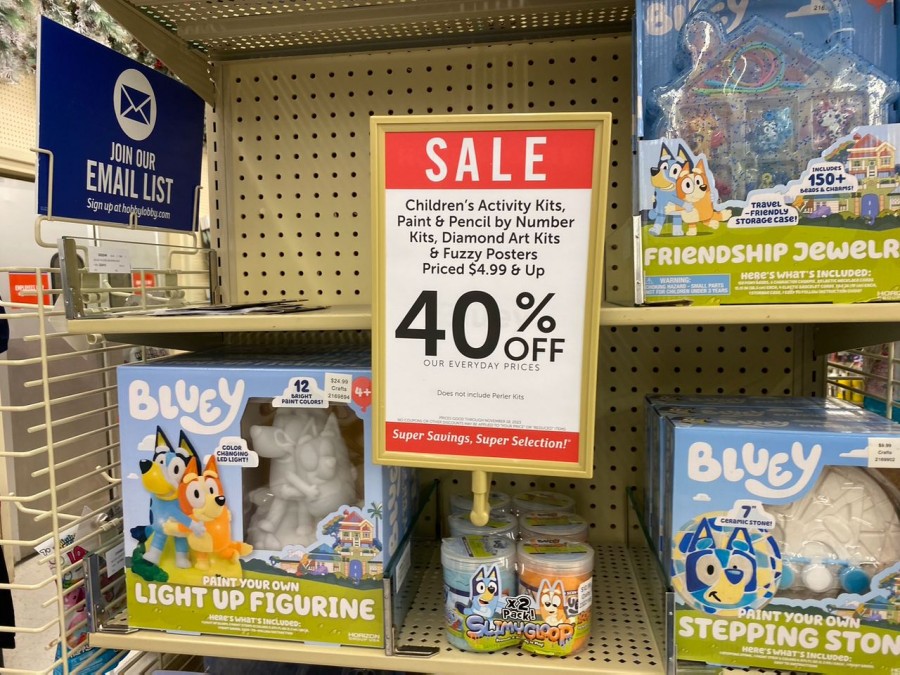 Stimulate your child's imagination with 40% off children's activity kits from Hobby Lobby!