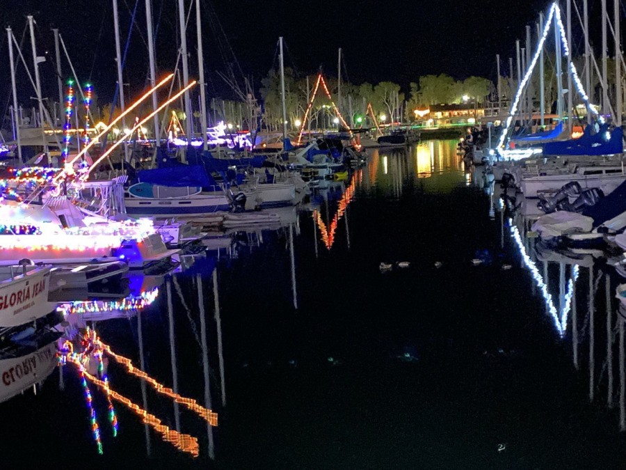 Make memories to last a lifetime by watching over 30 decorated boats twinkle in the night sky 