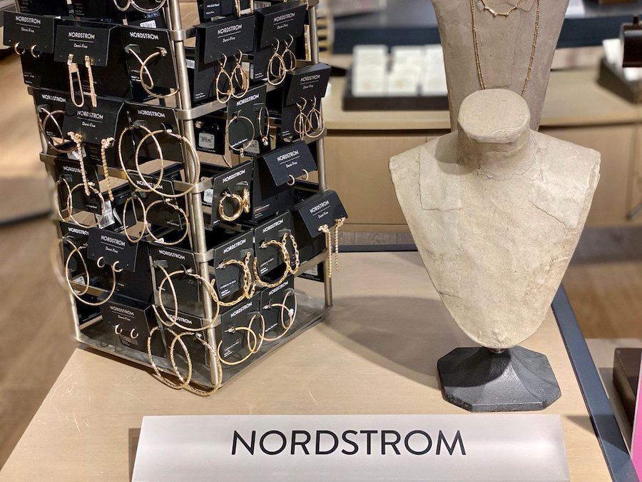 Discover chic sophistication in every detail with Nordstrom jewelry, a brand that effortlessly combines modern trends with classic beauty.