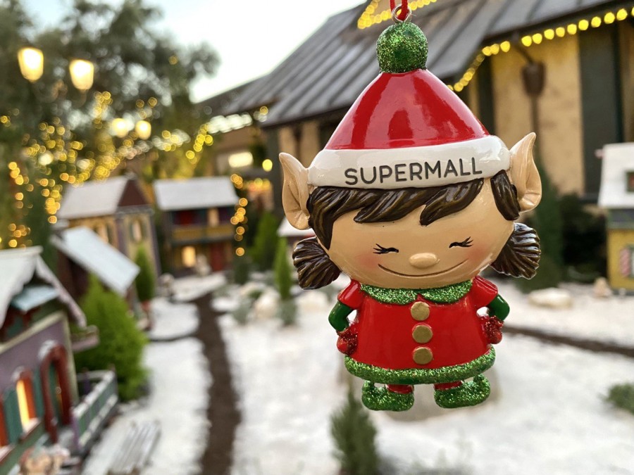 Showcase special memories this holiday season with unique, personalized ornaments from Roger's Gardens