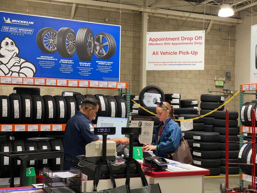 Enjoy complimentary services like pressure checks, balancing, rotations, and flat repairs throughout the tire's lifetime.