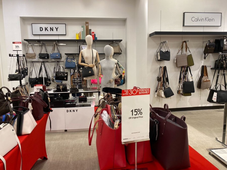 Take your wardrobe to the next level with a 15% discount on women's fashion at Macy's.