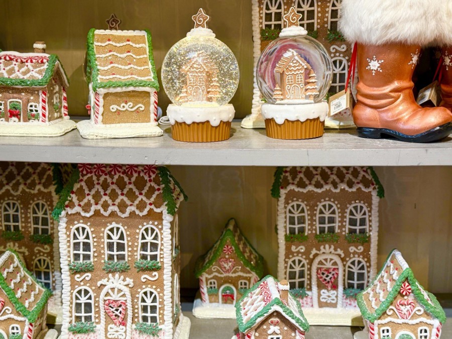 Gingerbread decor