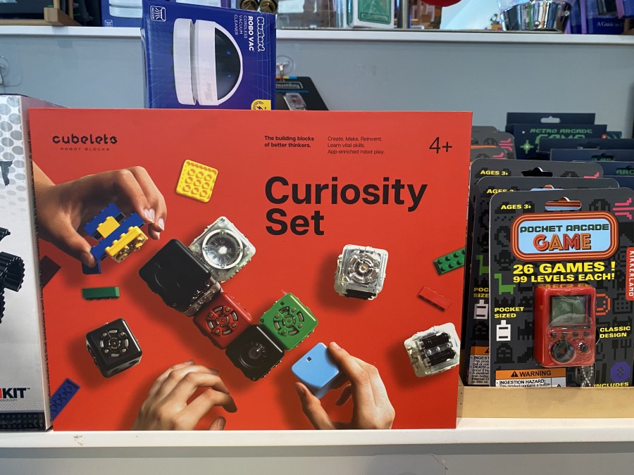 No screens, no wires—just imagination and STEM learning.