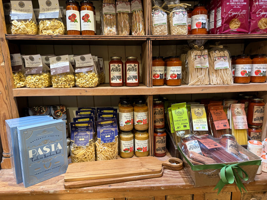 Organic Products, Sauces, Spices, Drinks in Roger's Garden