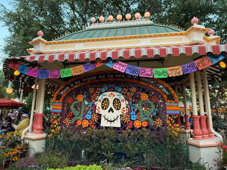 Day of the Dead (Dia De Los Muertos) Celebration - Plaza De La Familia at Disney California Adventure
