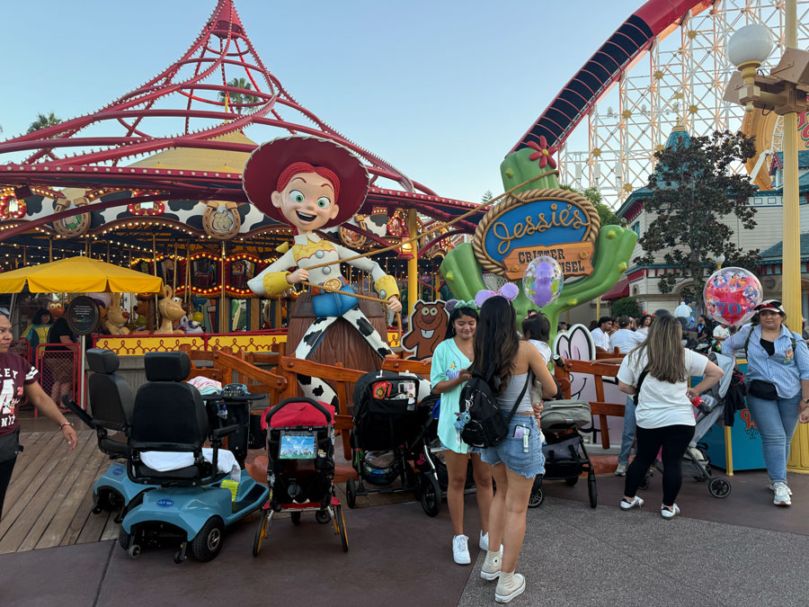 Jessie's Critter Carousel - Disneyland Resort