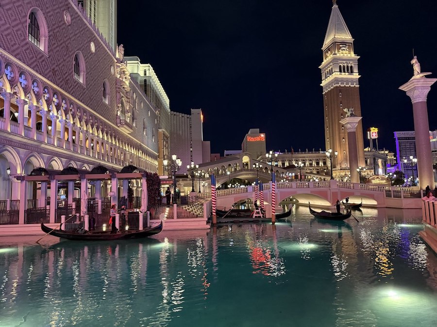 Venetian Las Vegas: Is This Luxury Resort Worth The Price?