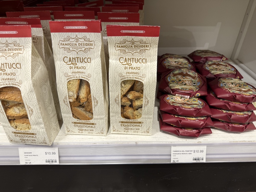 Crunchy Cantucci Famiglia Desideri biscuits in artisanal wrapping.