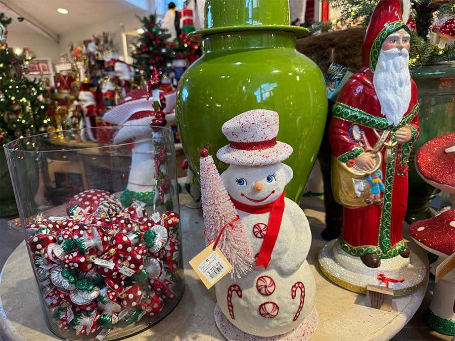 The Magic of Christmas at Roger's Gardens