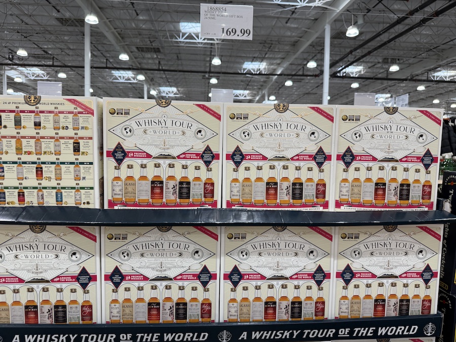 Collector’s set featuring 24 miniature bottles of whiskies from international distilleries.