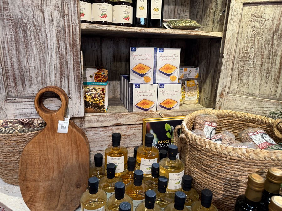 Exclusive Gifts at Roger's Gardens