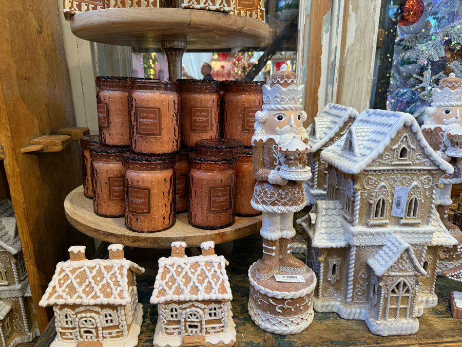 Giingerbread Chalet large jar candle at Roger's Gardens