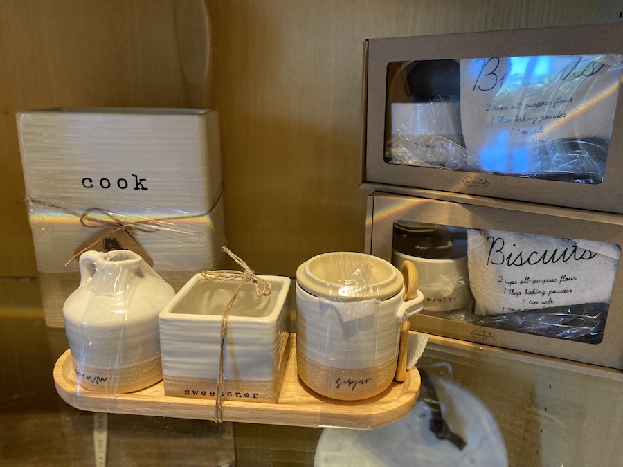 Kitchen little things that will make your vacation memorable.