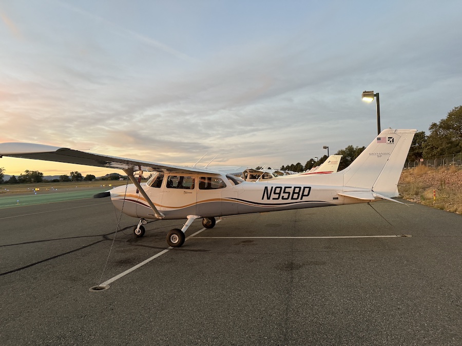 Payson Airport with small planes parked along the runway.