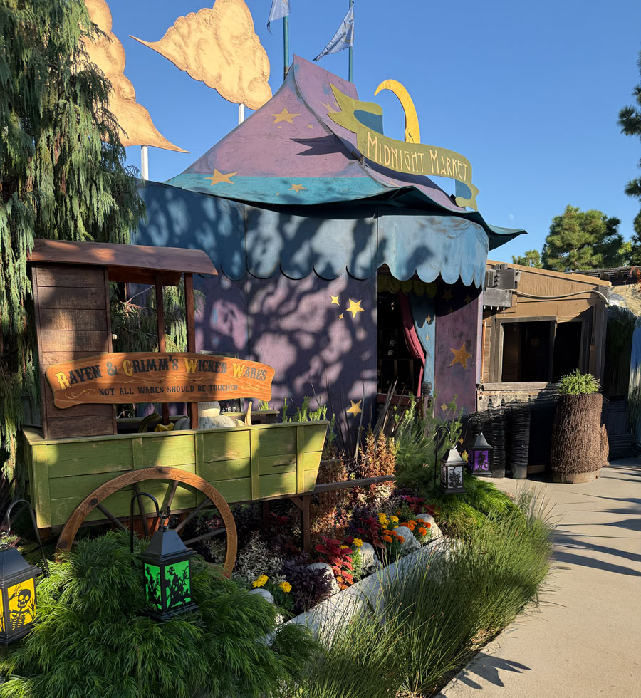 Roger's Gardens Halloween Boutique
