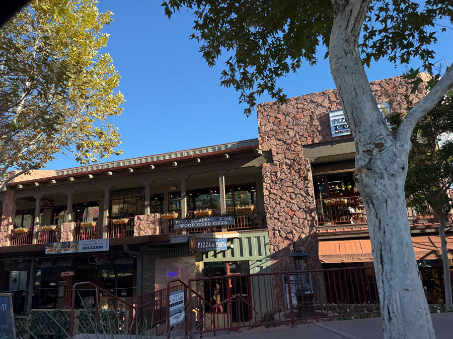 Sedona Pizza Company - Uptown Sedona, AZ